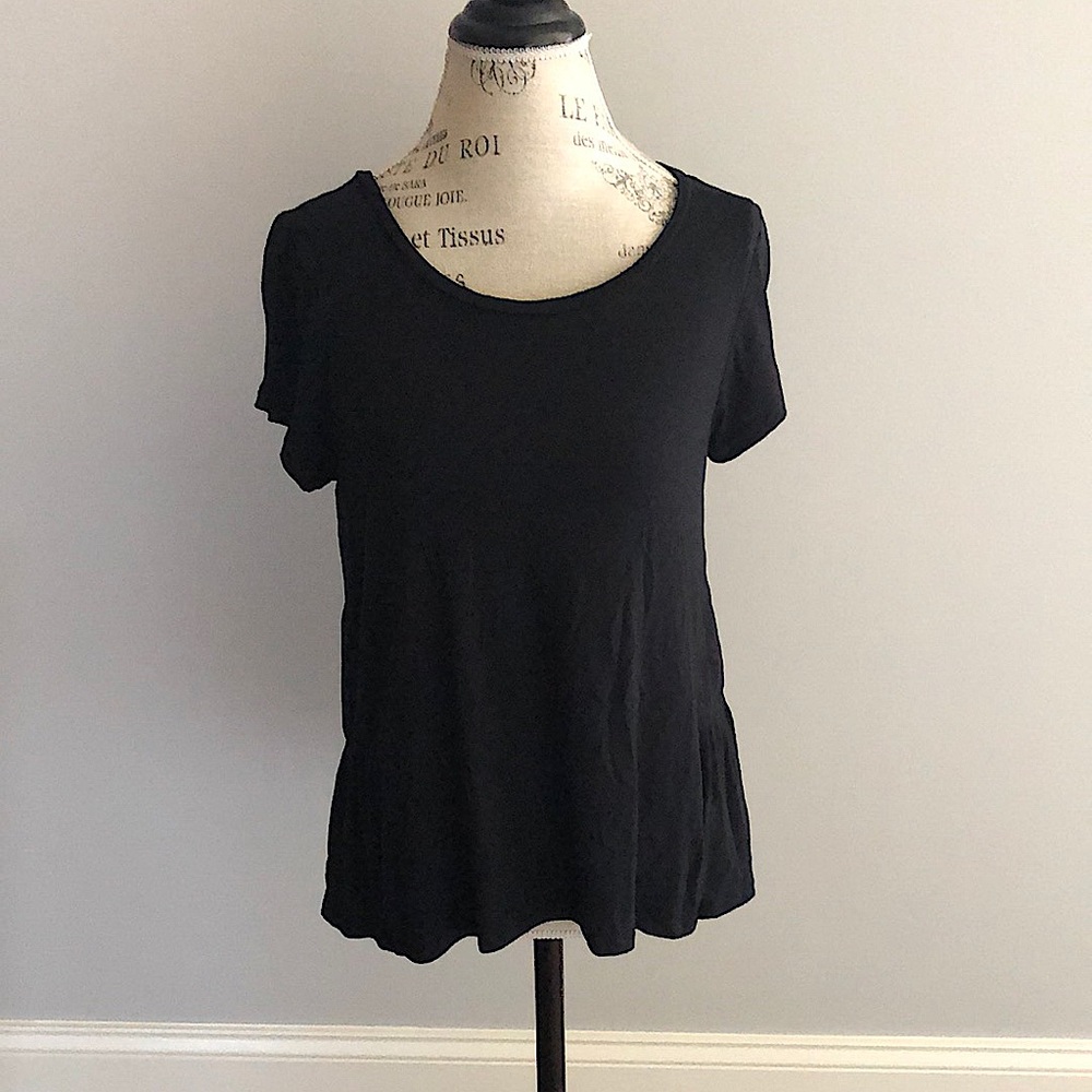 American Eagle shirt in black size medium